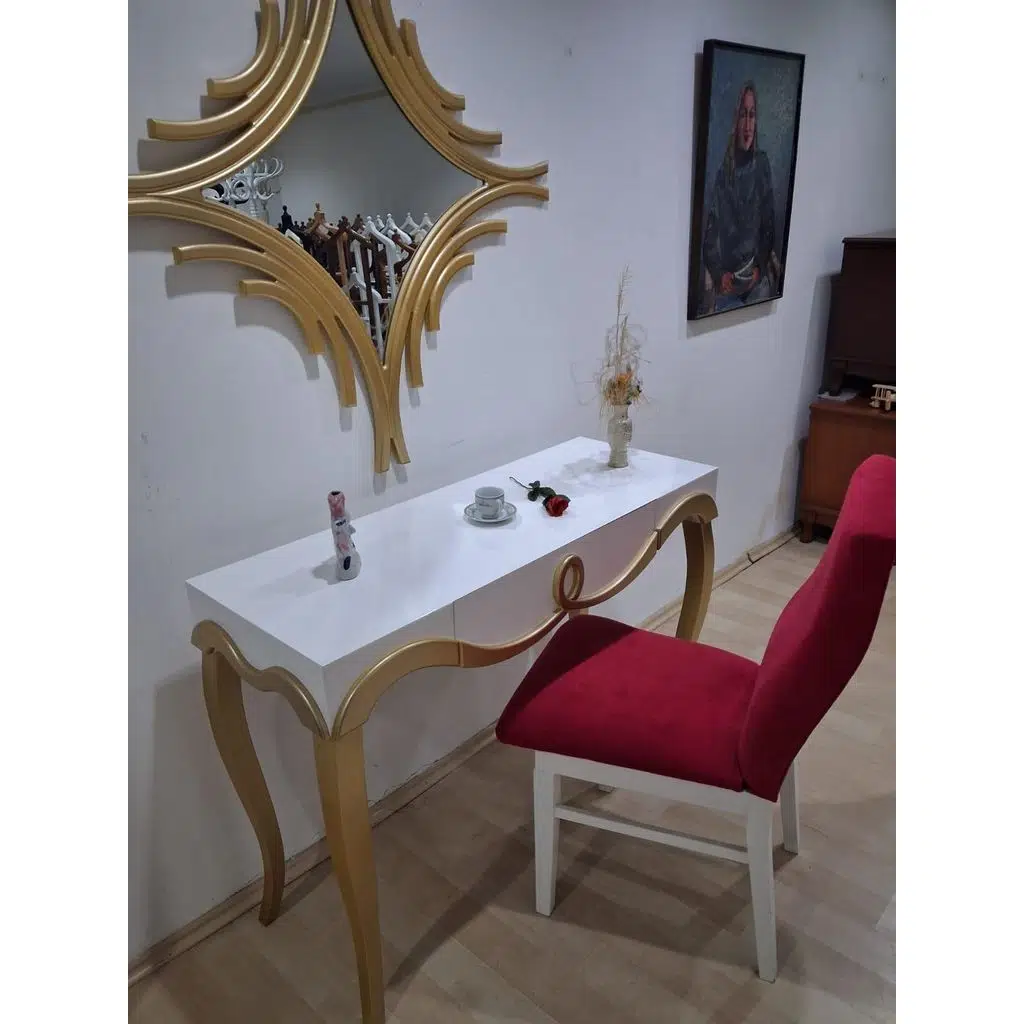 Dresuar Cnc Kabartma 90661 Model Ayna Ahşap Sandalye Ayak Parlak Beyaz Gold Renk